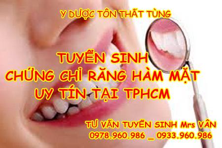 Kỹ thuật viên răng hàm mặt