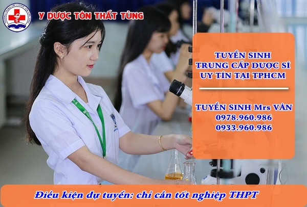 Dược sĩ trung cấp ngành học không bao giờ hết "Hot"