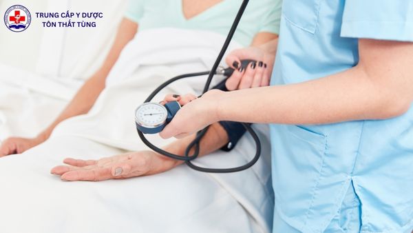 Hệ số lương Cao đẳng Điều dưỡng là bao nhiêu