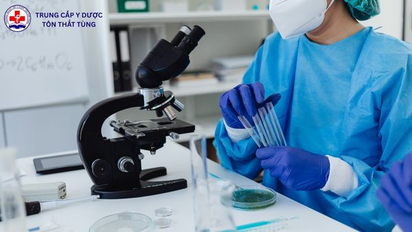 Mức lương của ngành Xét nghiệm Y học