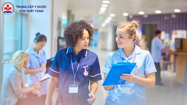 ngành điều dưỡng học những môn gì