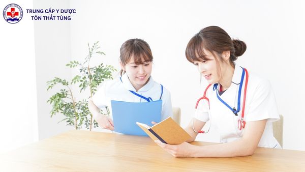 ngành điều dưỡng học những môn gì