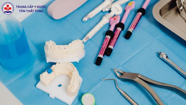 kỹ thuật phục hình răng làm gì