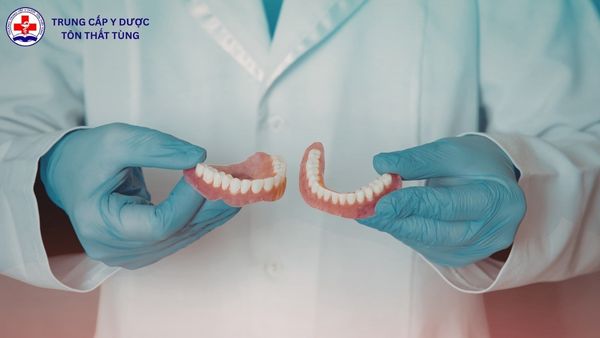 lương kỹ thuật viên phục hình răng